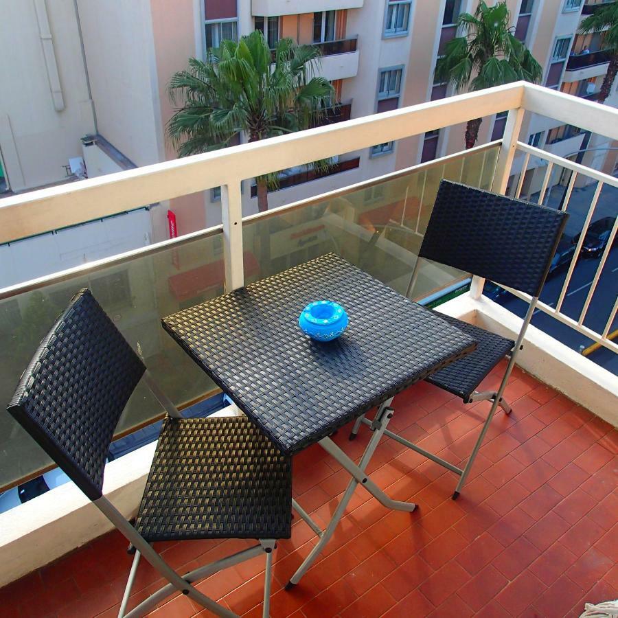 De La Mer Apartment